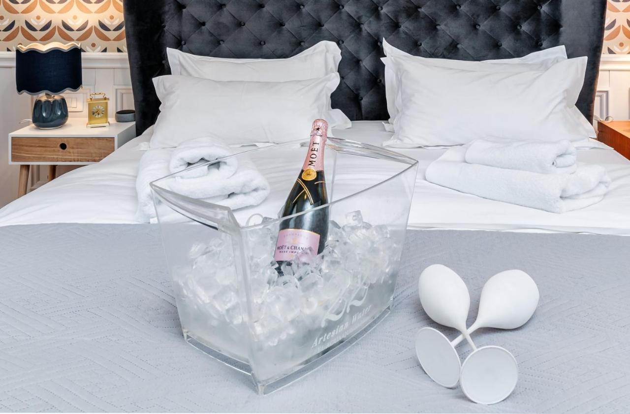 Evala Luxury Rooms With Pool And Garden スプリト エクステリア 写真