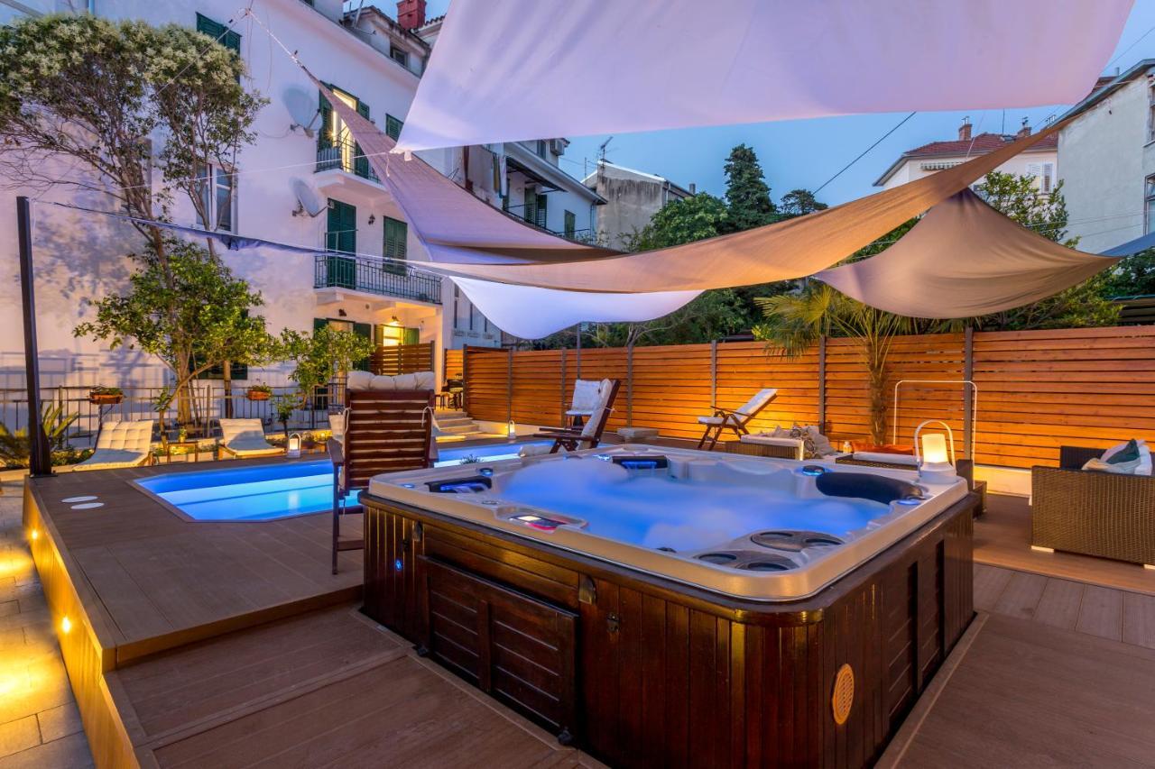 Evala Luxury Rooms With Pool And Garden スプリト エクステリア 写真